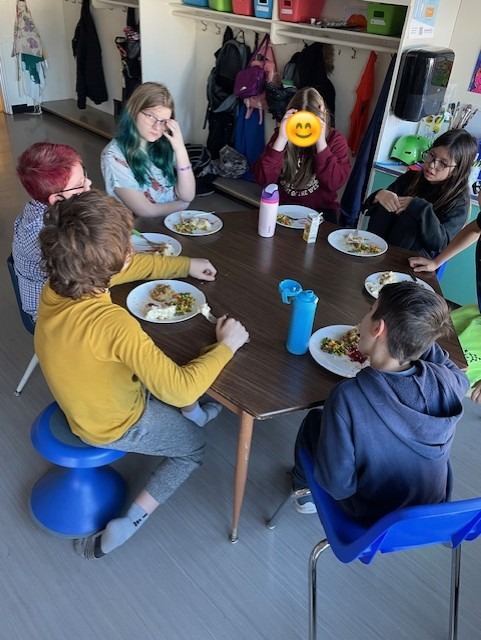 Turkey dinner e todd routtu